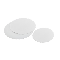 Round white card with scalloped edges